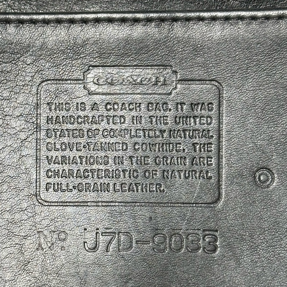 Coach Vintage Pocket Zip Bag 9033 in Black Genuine Leather - Picture 13 of 16